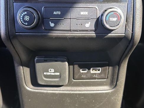 Used 2023 GMC Acadia Denali AWD/4WD image 5