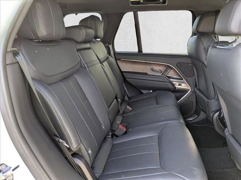 Certified 2024 Land Rover Range Rover SE image 22