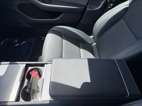 Used 2024 Tesla Model 3 Standard Range RWD image 14