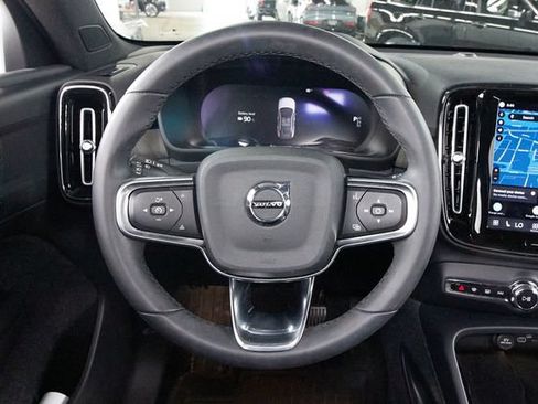 Certified 2023 Volvo C40 Recharge Core w/ Protection Package Premier AWD/4WD image 9