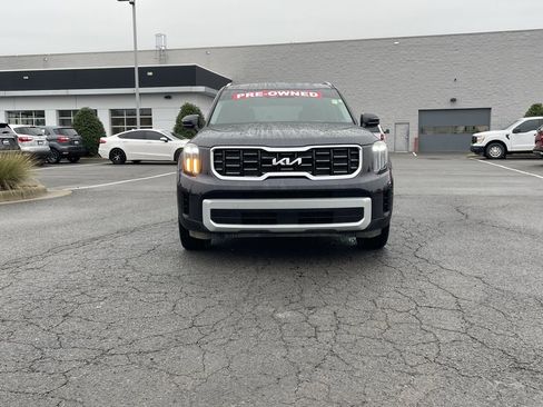 Used 2025 Kia Telluride S image 2