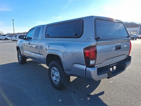 Certified 2020 Toyota Tacoma SR image 4