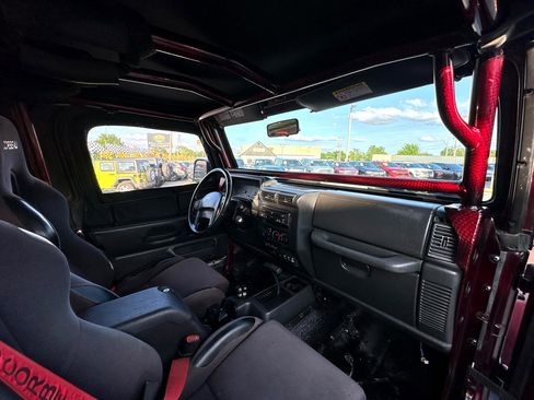 Used 2003 Jeep Wrangler Rubicon image 12