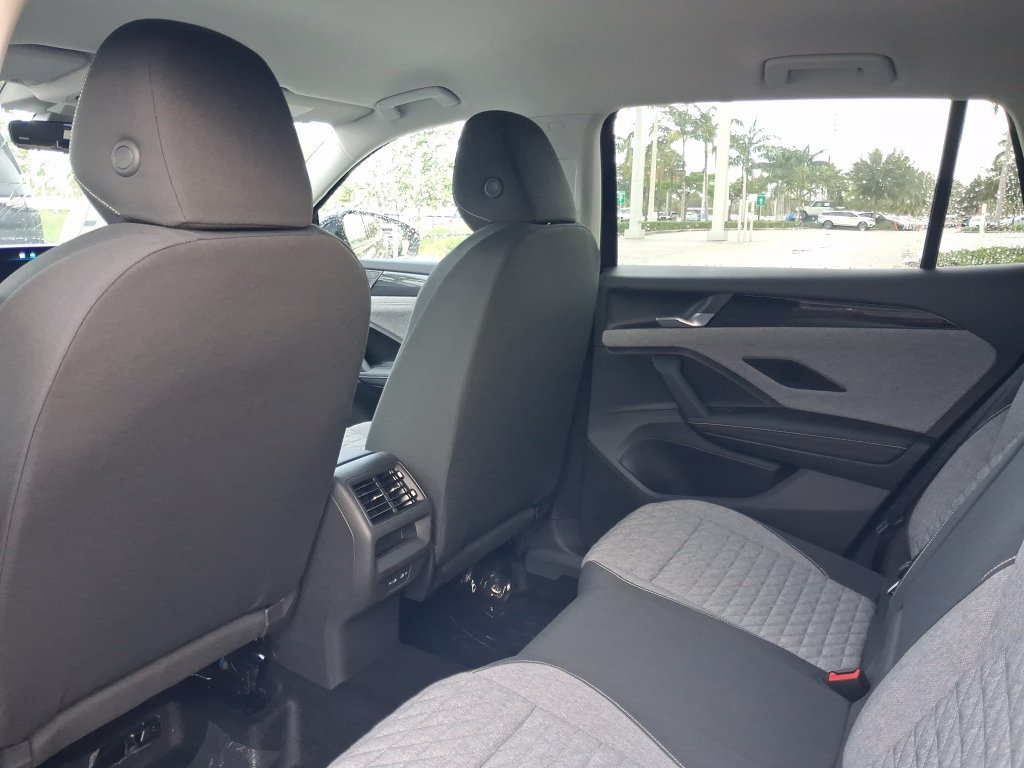 New 2026 Volkswagen Tiguan S FWD image 5
