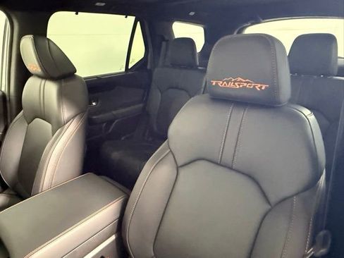 Used 2025 Honda Pilot TrailSport image 30