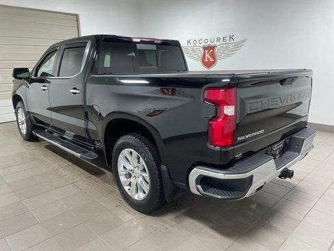 Used 2022 Chevrolet Silverado 1500 LTZ w/ Z71 Off-Road Package image 4