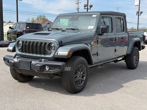 New 2026 Jeep Gladiator Sport image 11