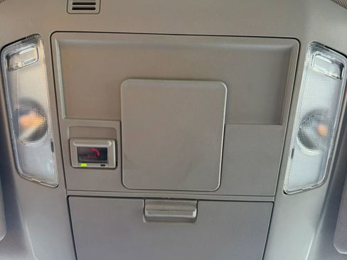 Used 2020 Toyota Tundra SR image 27