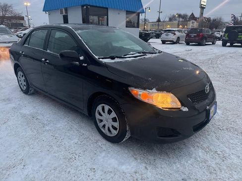 Used 2010 Toyota Corolla image 4