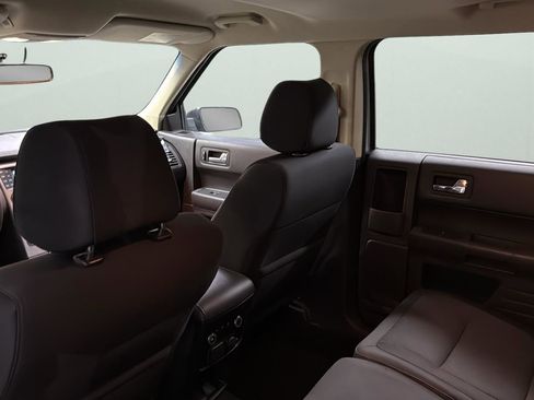 Used 2019 Ford Flex SE image 29