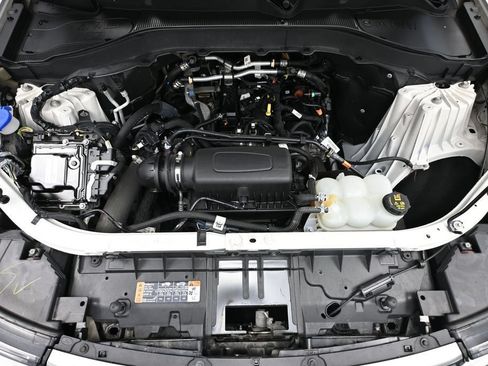 Used 2022 Ford Explorer XLT AWD/4WD image 54