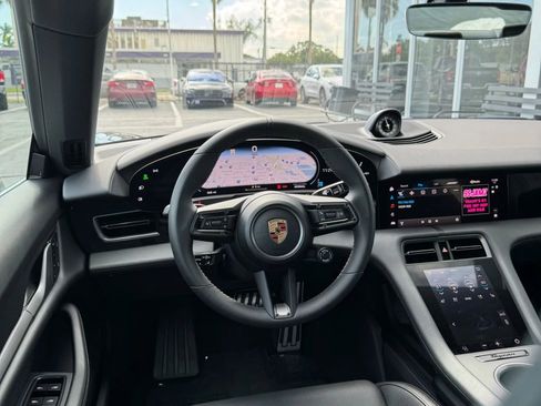 Used 2025 Porsche Taycan 4S image 12