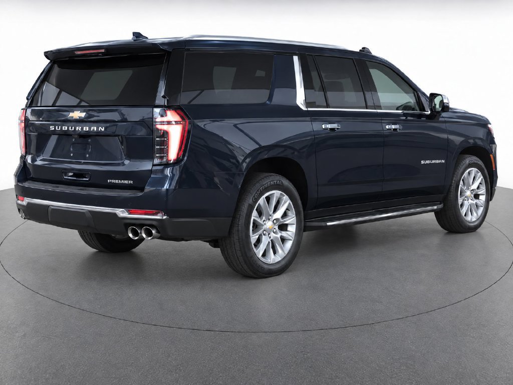 Used 2026 Chevrolet Suburban Premier AWD/4WD image 4