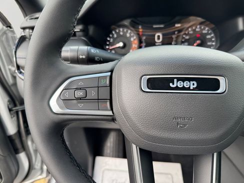 New 2026 Jeep Compass Latitude image 21