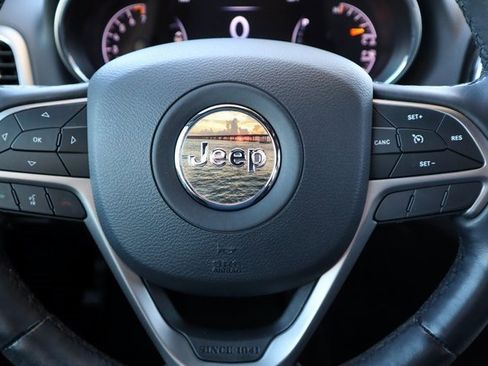 Used 2021 Jeep Grand Cherokee Limited image 35