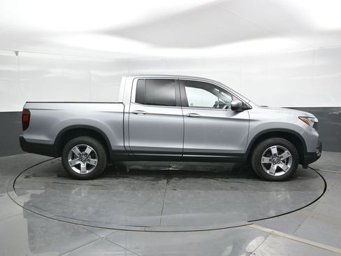 Used 2025 Honda Ridgeline RTL image 3