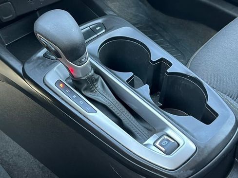 Used 2024 Chevrolet Trax LS w/ LS Convenience Package image 26