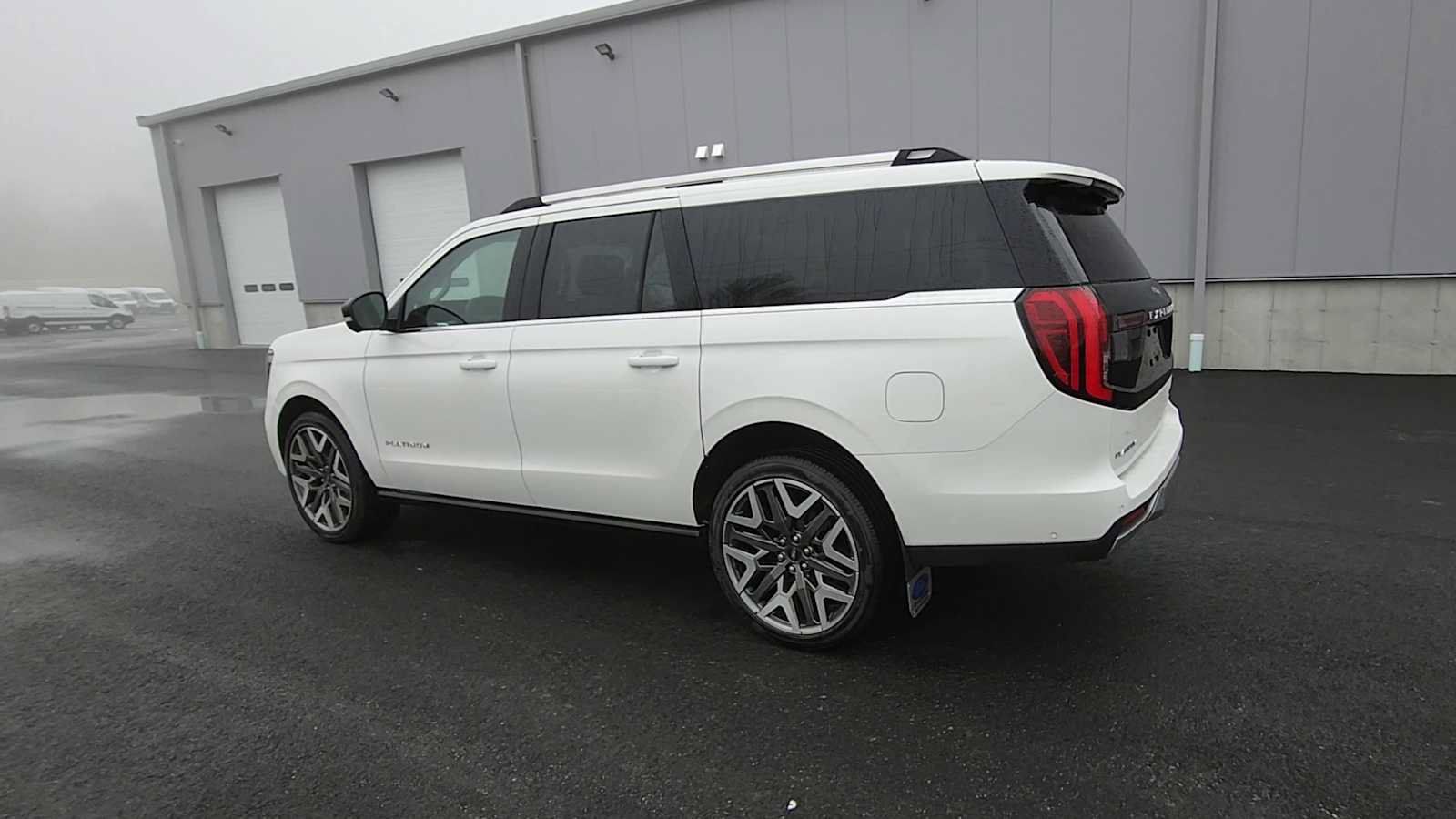 New 2025 Ford Expedition Max Platinum w/ Platinum Ultimate Package AWD/4WD image 6