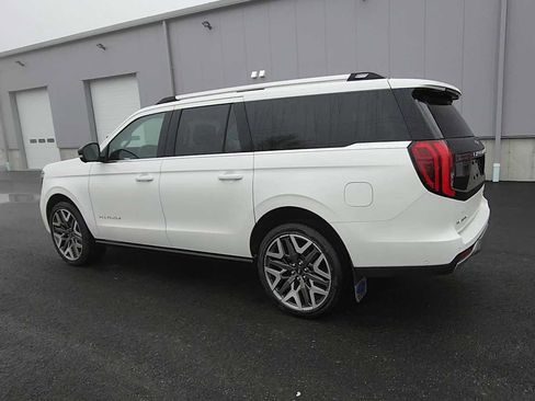 New 2025 Ford Expedition Max Platinum w/ Platinum Ultimate Package image 6