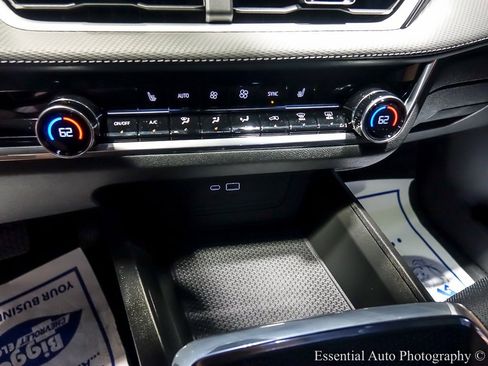 New 2026 Chevrolet Equinox LT w/ Convenience Package II image 18