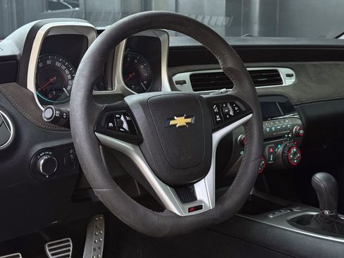 Used 2014 Chevrolet Camaro Z/28 image 15
