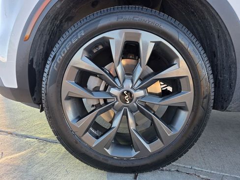 Used 2023 Kia Sorento SX Prestige image 34