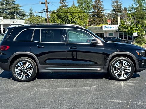 New 2025 Mercedes-Benz GLB 250 250 image 8