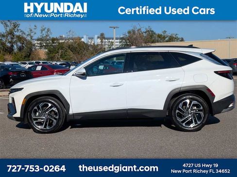 Used 2025 Hyundai Tucson Limited image 2
