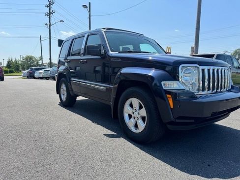Used 2011 Jeep Liberty Sport w/ Popular Equipment Group image 5