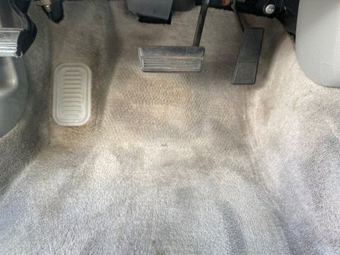 Used 2005 Cadillac De Ville image 49