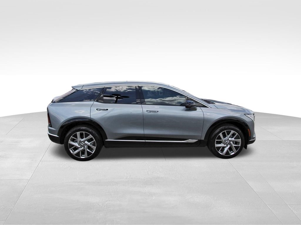 New 2027 Cadillac Optiq Luxury AWD/4WD image 5