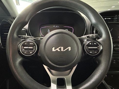 Used 2023 Kia Soul S image 21