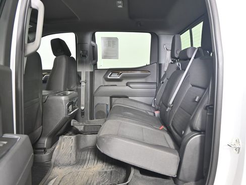 Used 2025 GMC Sierra 1500 Elevation w/ Preferred Package AWD/4WD image 17