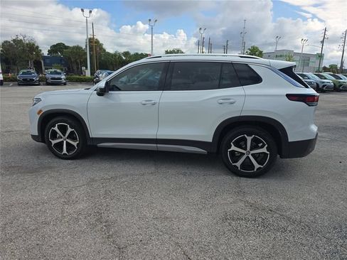 New 2026 Volkswagen Tiguan SE FWD image 5