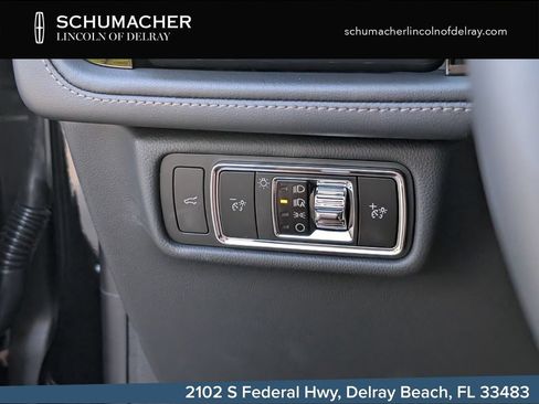 New 2026 Lincoln Aviator 2WD w/ Jet Appearance Package image 23
