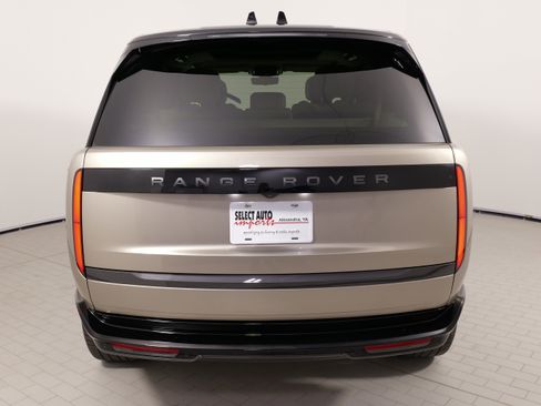 Used 2025 Land Rover Range Rover Long Wheelbase SE image 14