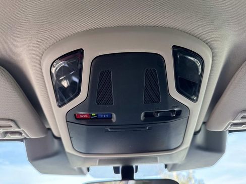 Used 2023 Subaru Outback Premium image 39