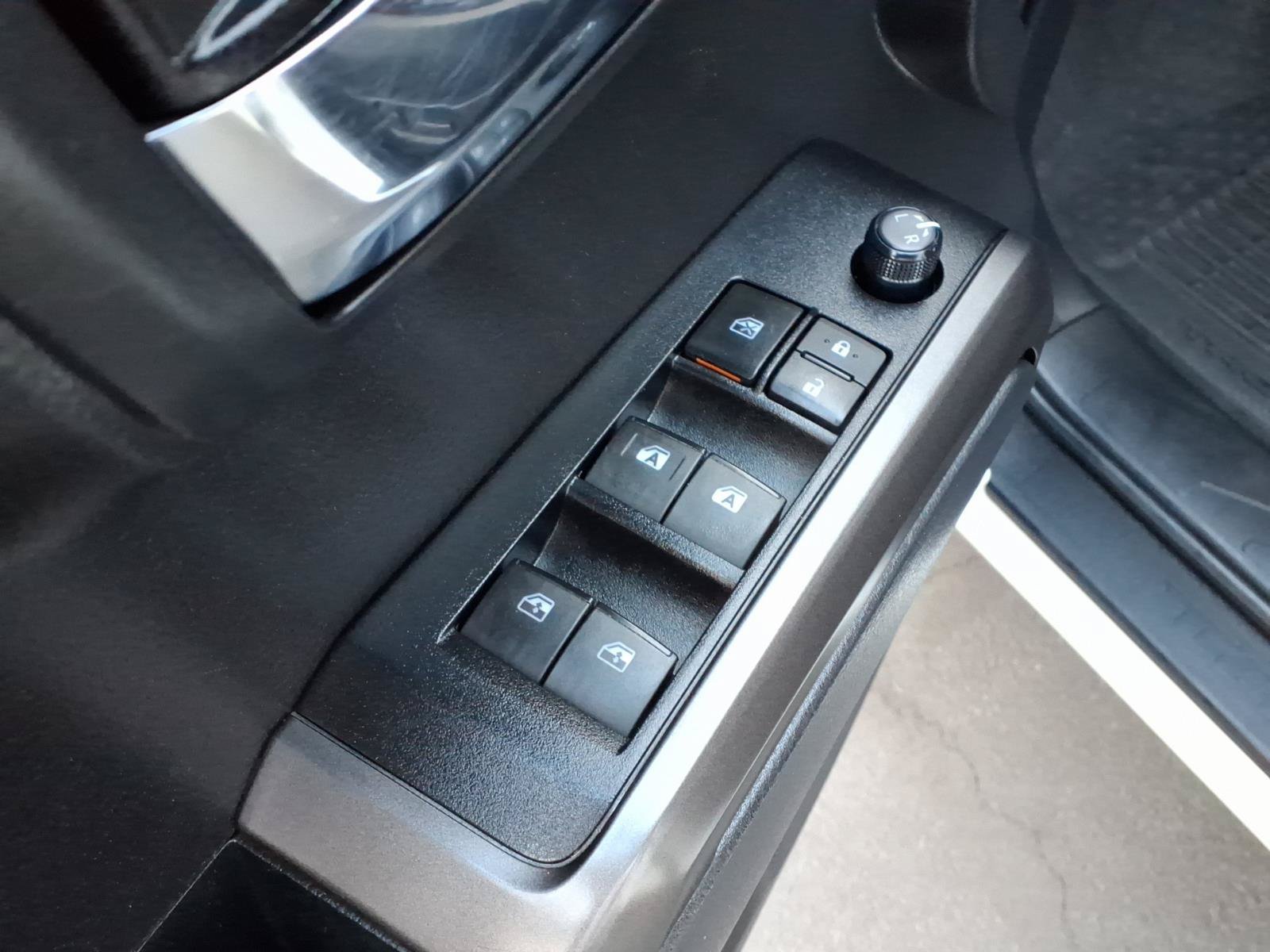 Used 2022 Toyota Tacoma TRD Sport w/ Technology Package AWD/4WD image 14