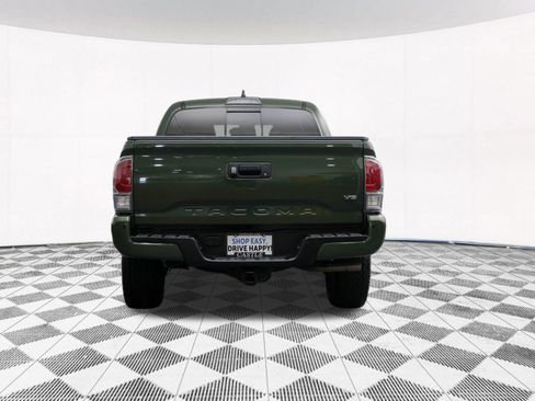 Used 2021 Toyota Tacoma TRD Sport w/ TRD Premium Sport Package AWD/4WD image 42