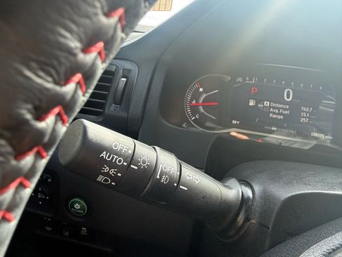 Used 2025 Honda Passport Black Edition image 73