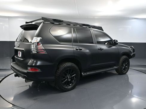 Used 2023 Lexus GX 460 w/ Black Line Special Edition AWD/4WD image 6