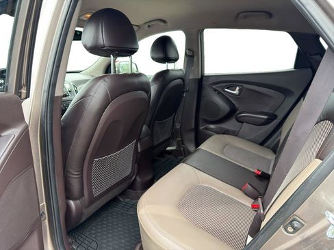 Used 2012 Hyundai Tucson GLS AWD/4WD image 3