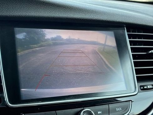 Used 2018 Buick Encore Preferred FWD image 33