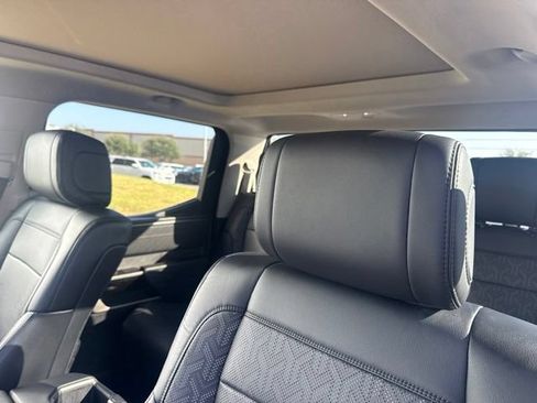 Used 2023 Toyota Tundra Limited AWD/4WD image 9