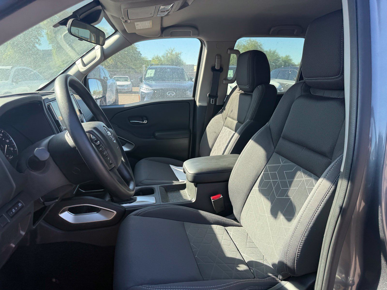 Certified 2025 Nissan Frontier SV RWD image 12