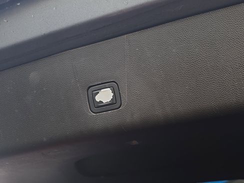 Used 2021 Chevrolet Traverse LT w/ LPO, Floor Liner Package image 42