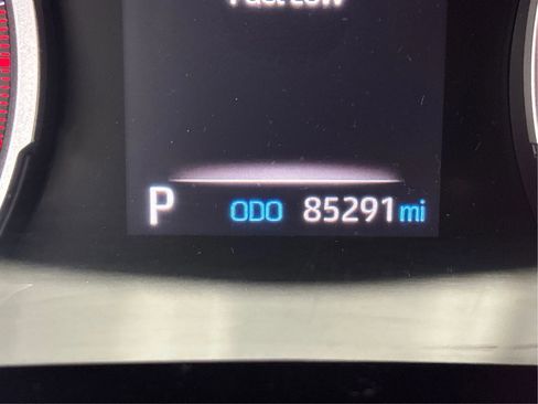 Used 2020 Toyota RAV4 XLE w/ Convenience Package image 44