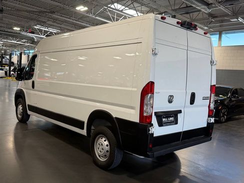 Used 2024 RAM ProMaster 2500 w/ Convenience Group FWD image 9