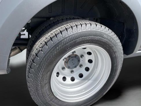Used 2025 Ford Transit 350 XLT RWD image 18