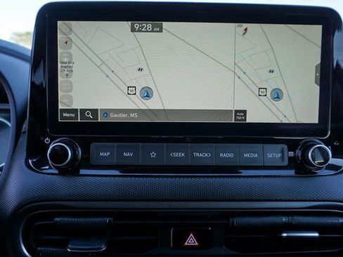 Used 2022 Hyundai Kona Limited image 19